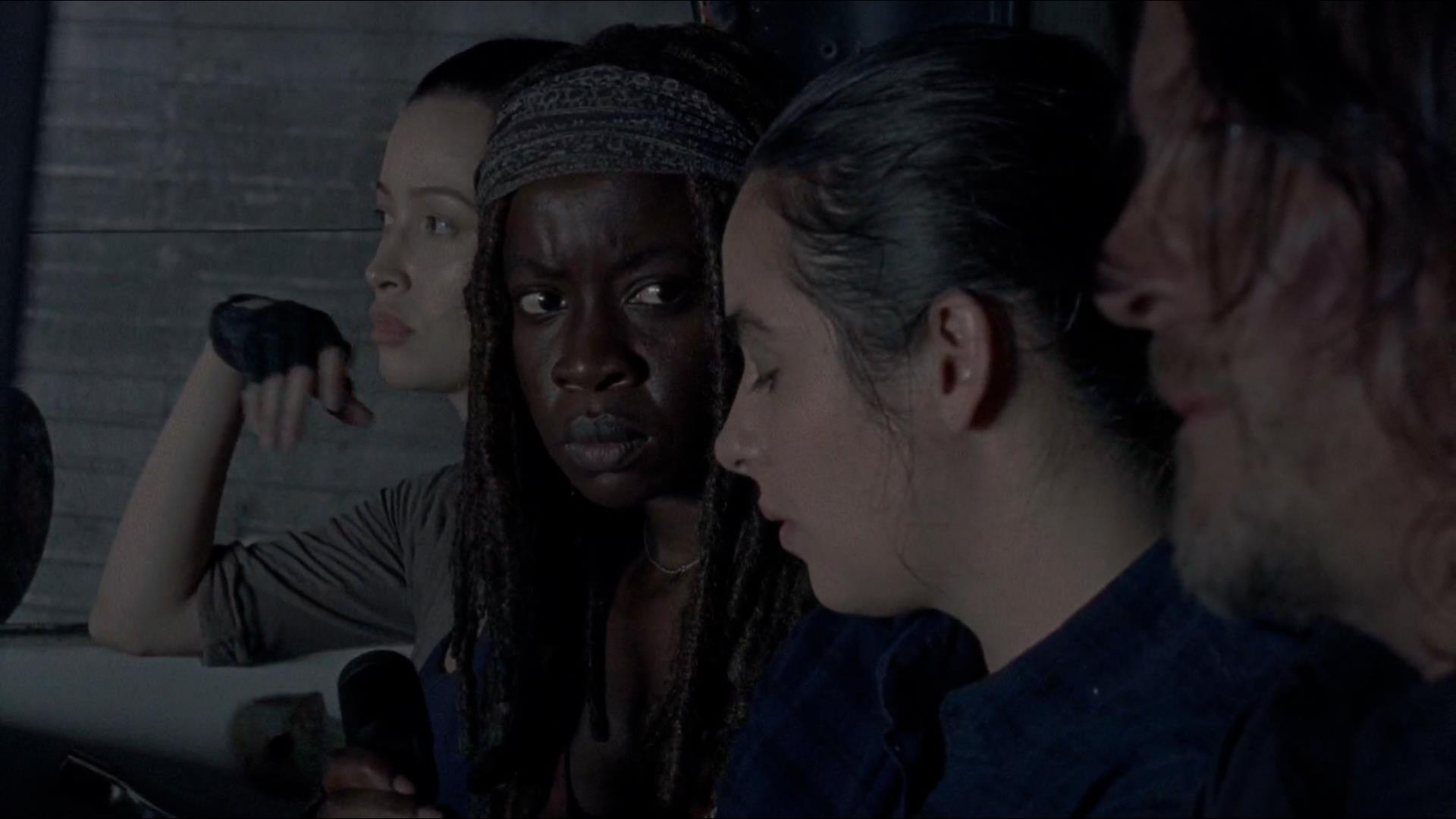 twd-806-0615.jpg