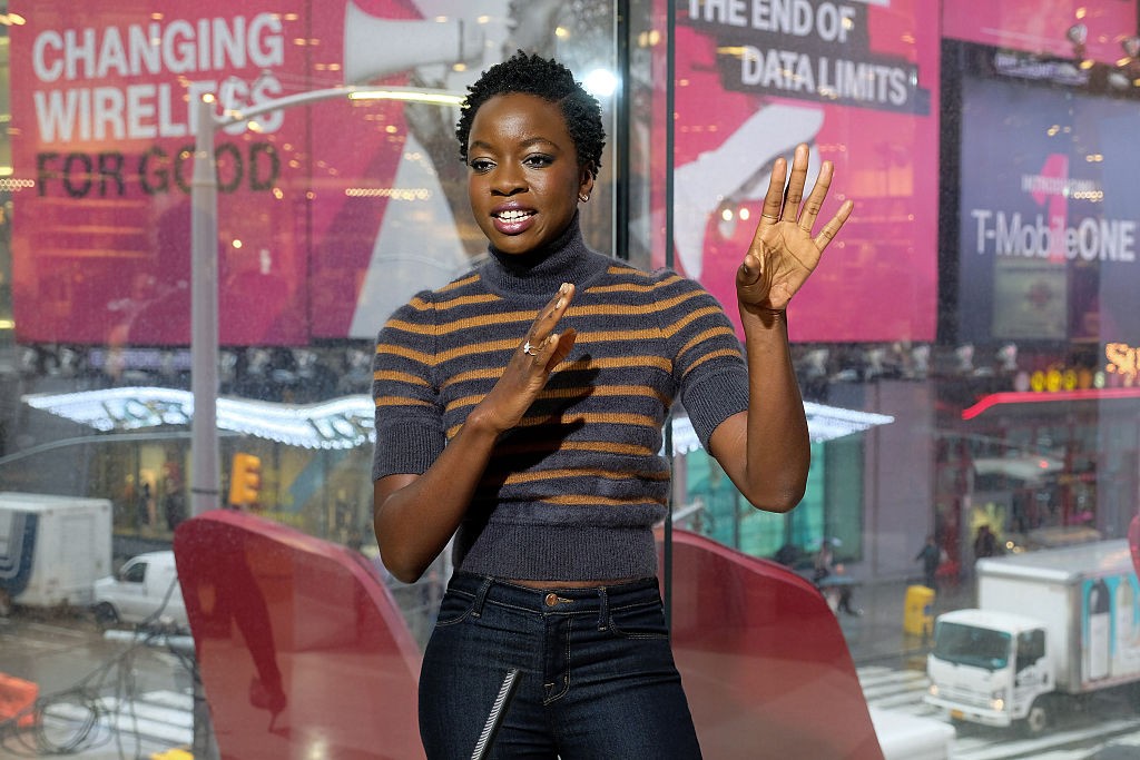 danai-gurira-extra-2016-002.jpg