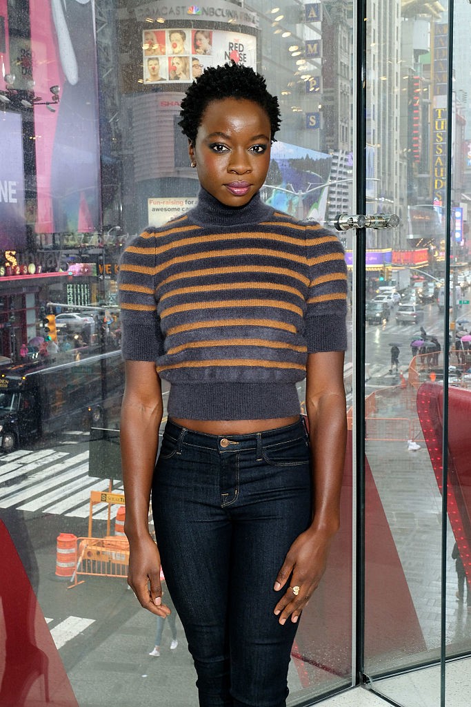 danai-gurira-extra-2016-006.jpg