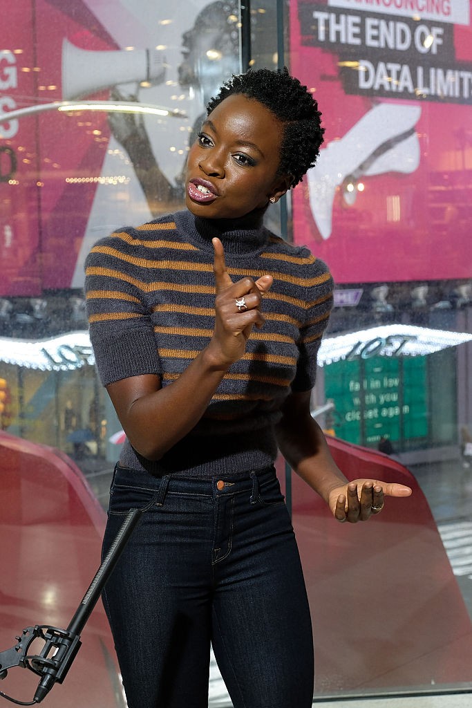 danai-gurira-extra-2016-009.jpg