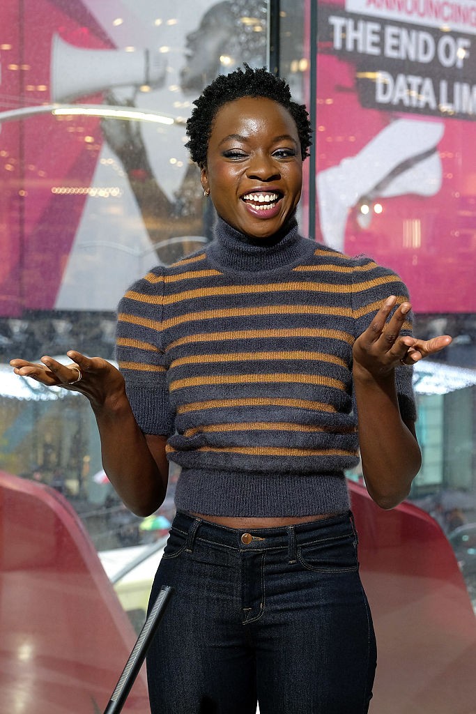 danai-gurira-extra-2016-015.jpg