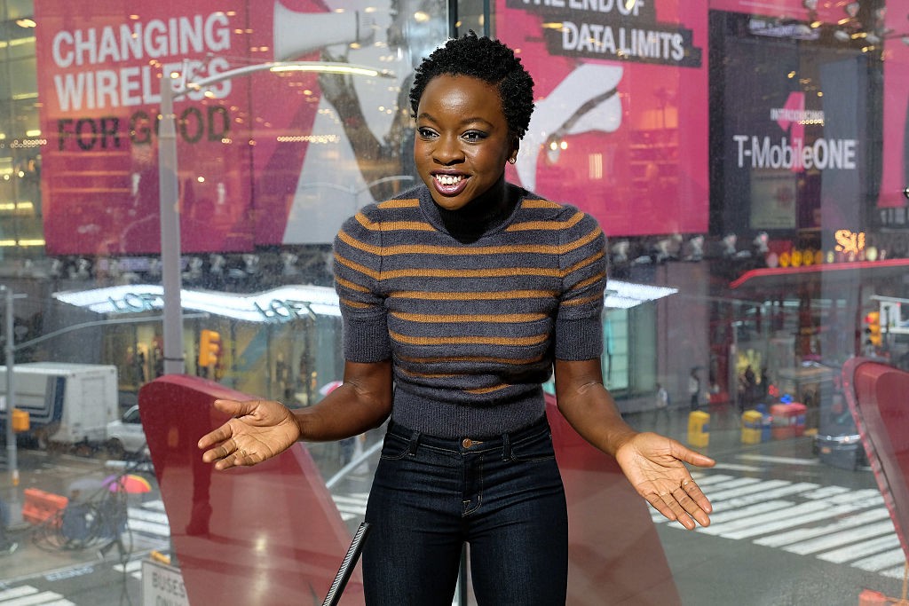 danai-gurira-extra-2016-016.jpg